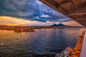 Best Pizza Near Naples Train Station and Cruise Port