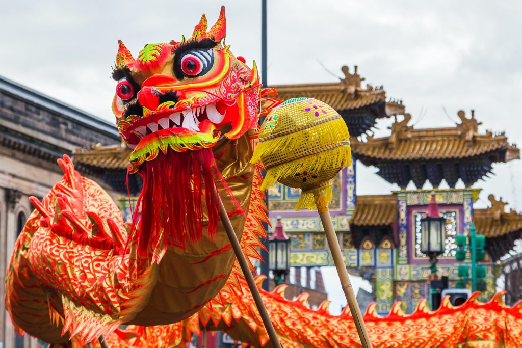 dragon dance chinese new year